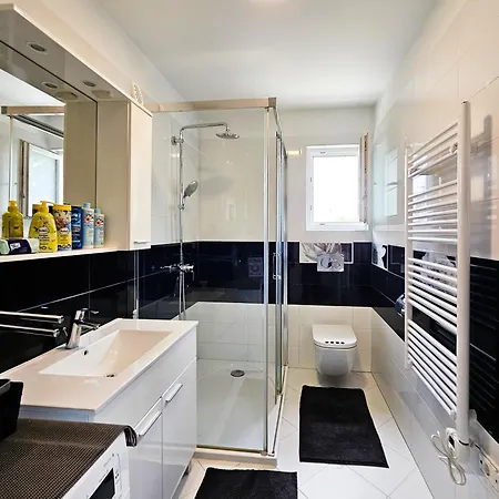 Maki I Mila Stinjan Apartment