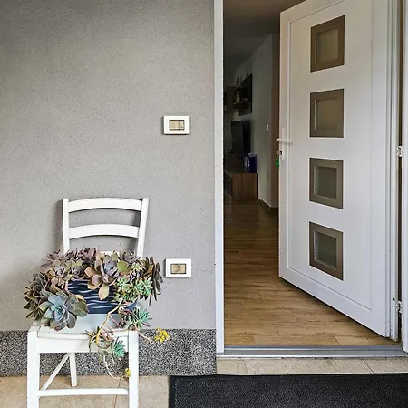 Maki I Mila Stinjan Apartment